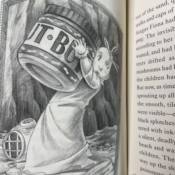 The Grim Grotto Lemony Snicket Book 11 A Series of Unfortunate Events u 2004 - Picture 11 of 11